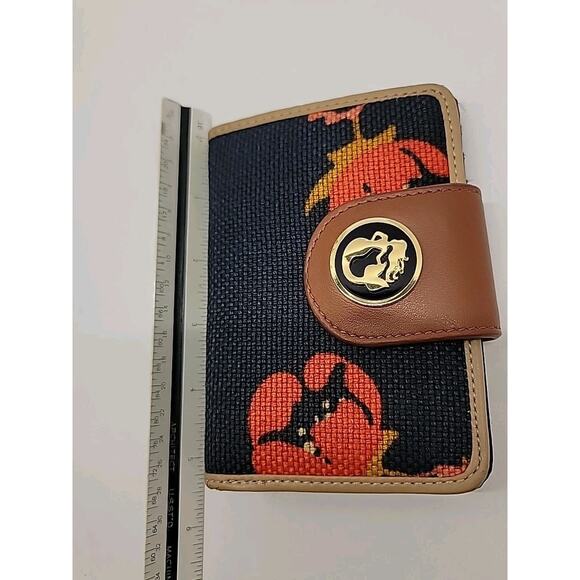 SPARTINA 449 Wallet Mary Lavinia Bifold Canvas Leather Logo W/ Zipped Coin Pockt - Picture 11 of 12